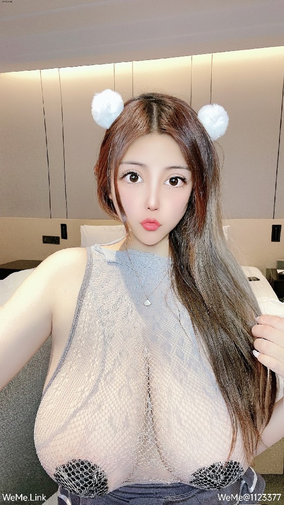 豚baby 05-08更新 抖音维密圈 白丝修女【12P】