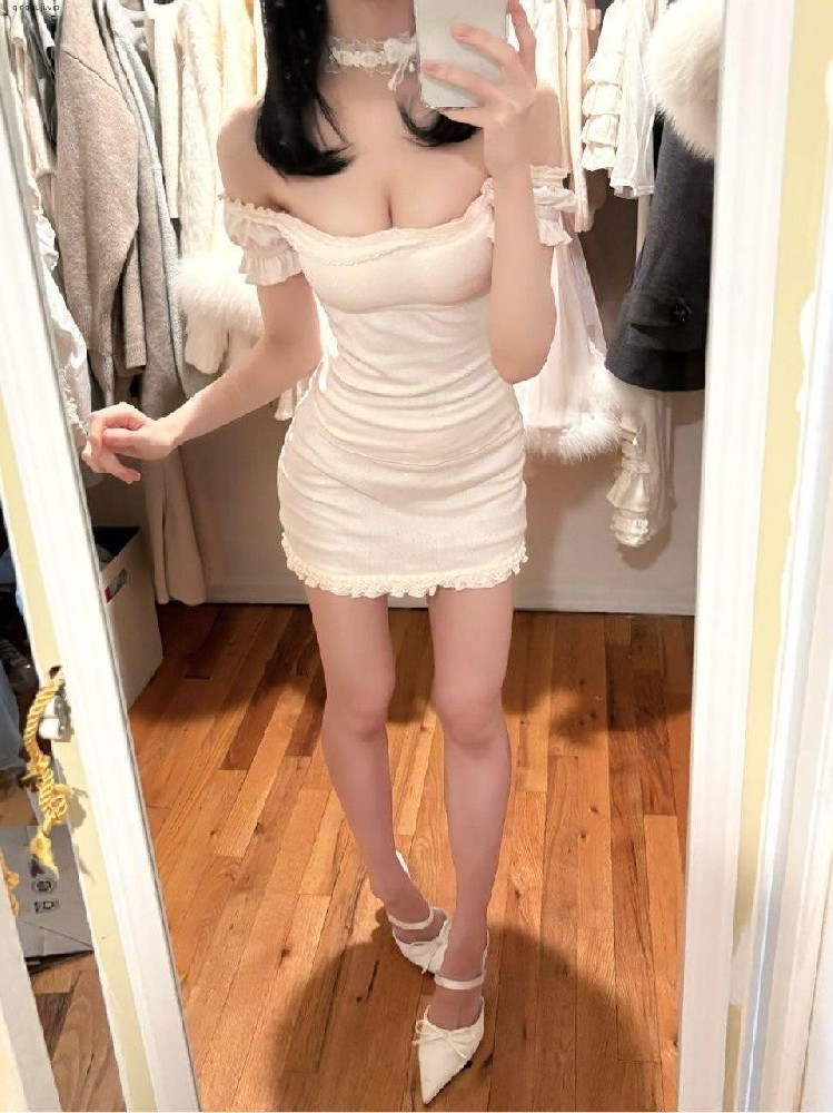 贻贝 - 奶粉色针织吊带裙