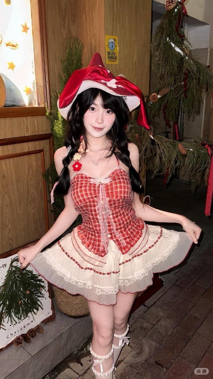 虎牙奶盖 - 圣诞甜美女巫萝莉风