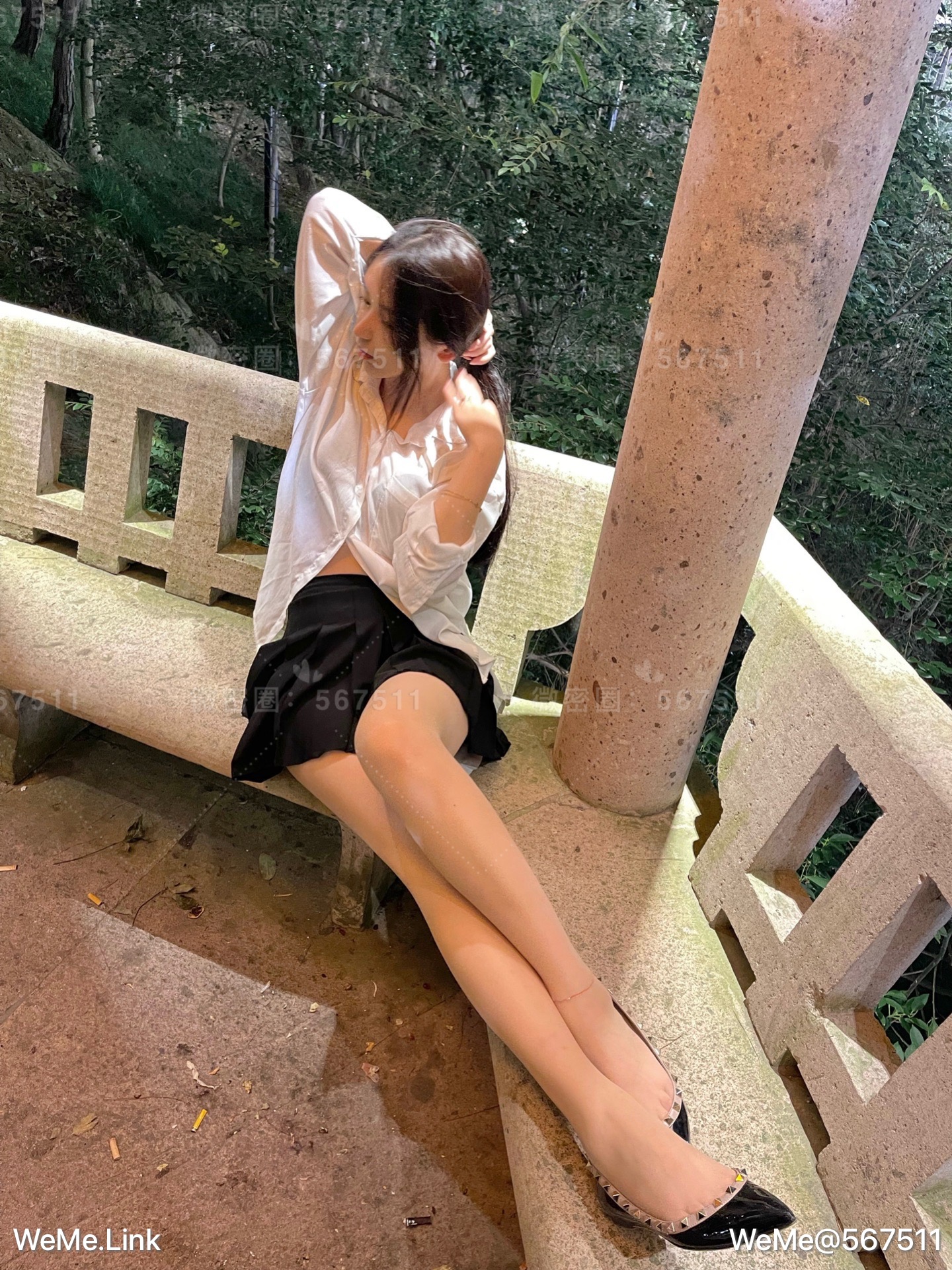 一只哈比猪 - 户外肉丝大长腿