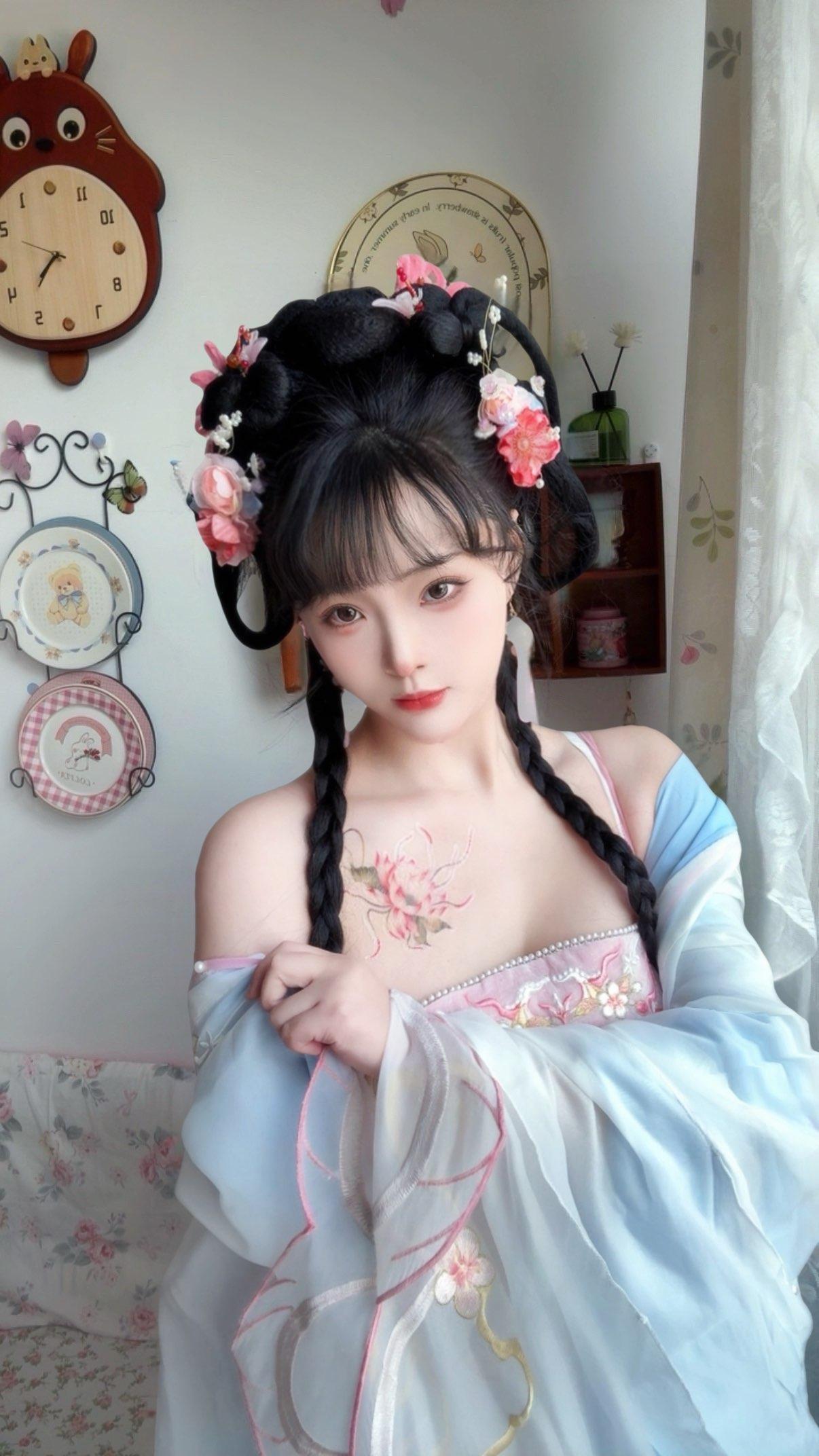 柔儿 - 拉链紧身制服第27张图片