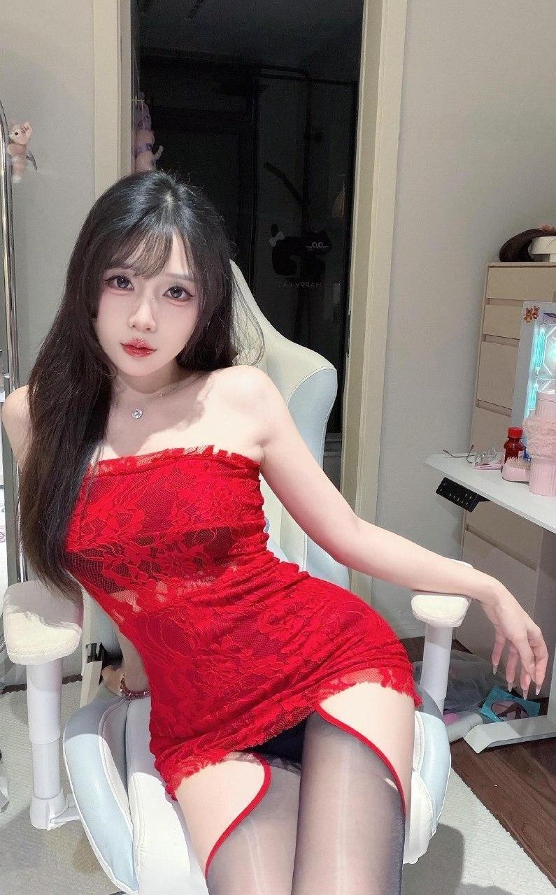 奈奈子哟 - 黑丝电竞女郎第4张图片