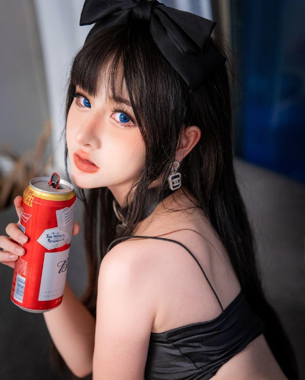 蛋蛋酱 - 黑丝漆皮裙第14张图片