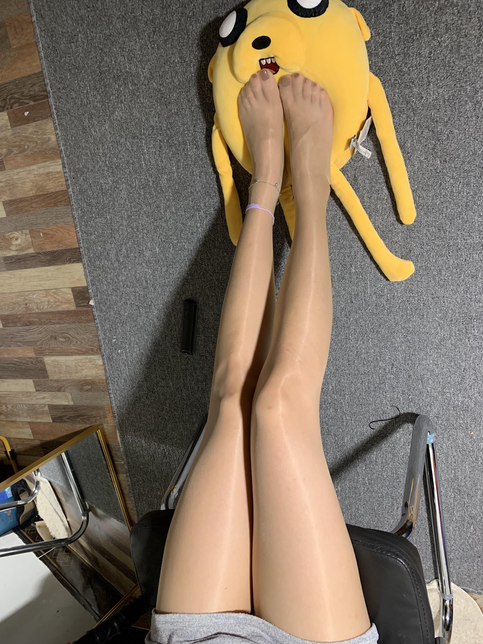 桃脱了 - 灰裙肉丝美腿第9张图片