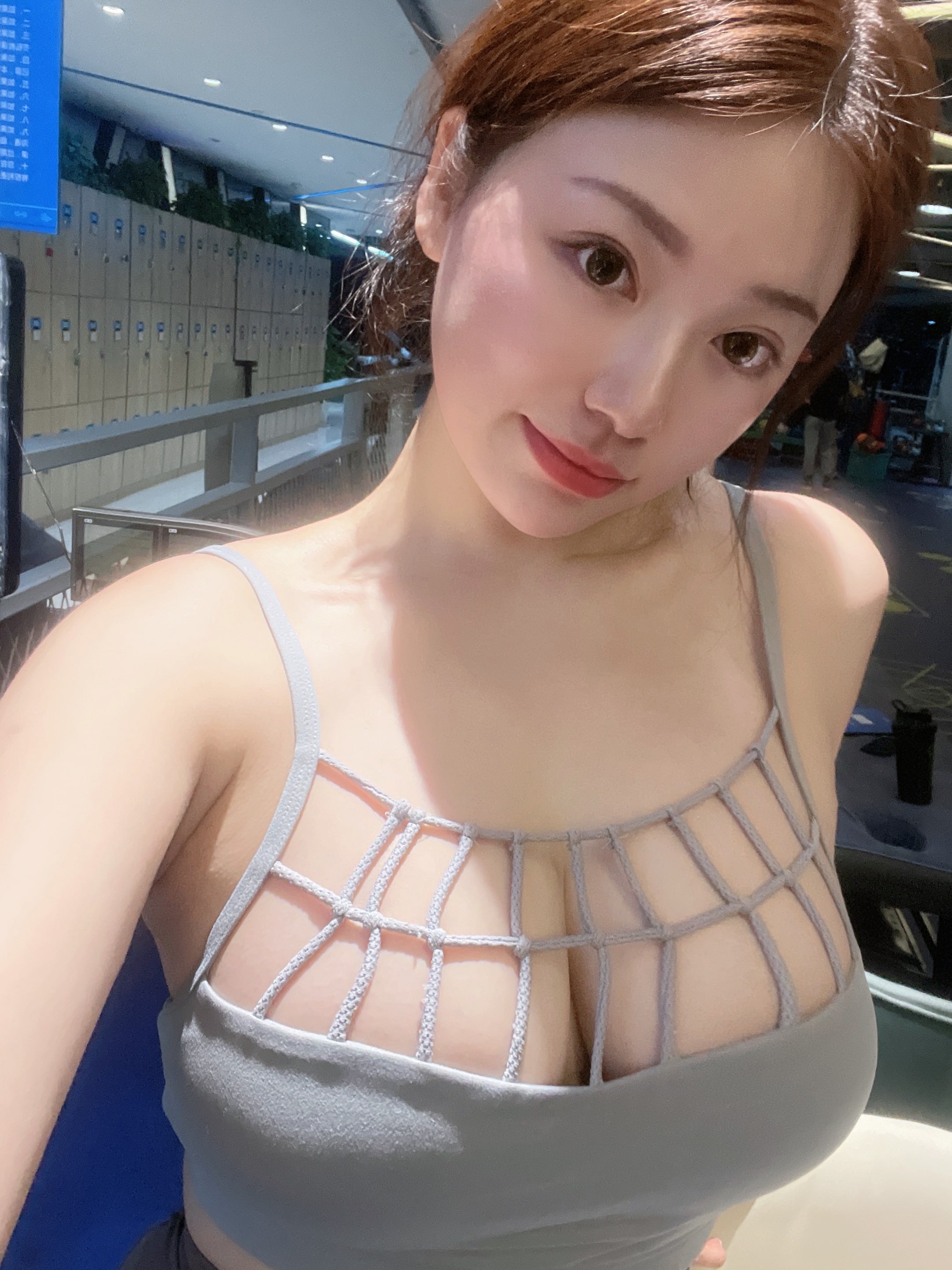奶宝妹纸 - 健身房的喘息第11张图片